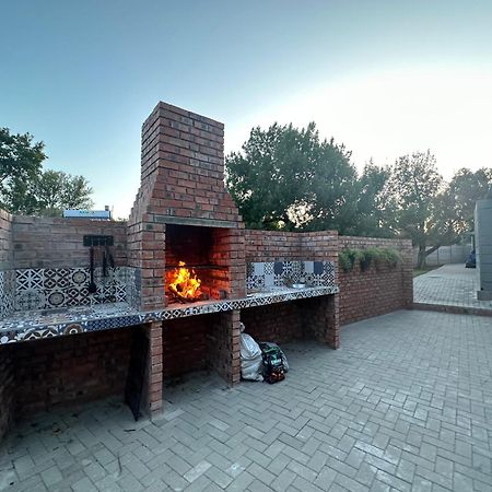Inbloem Hotel Bloemfontein Bagian luar foto