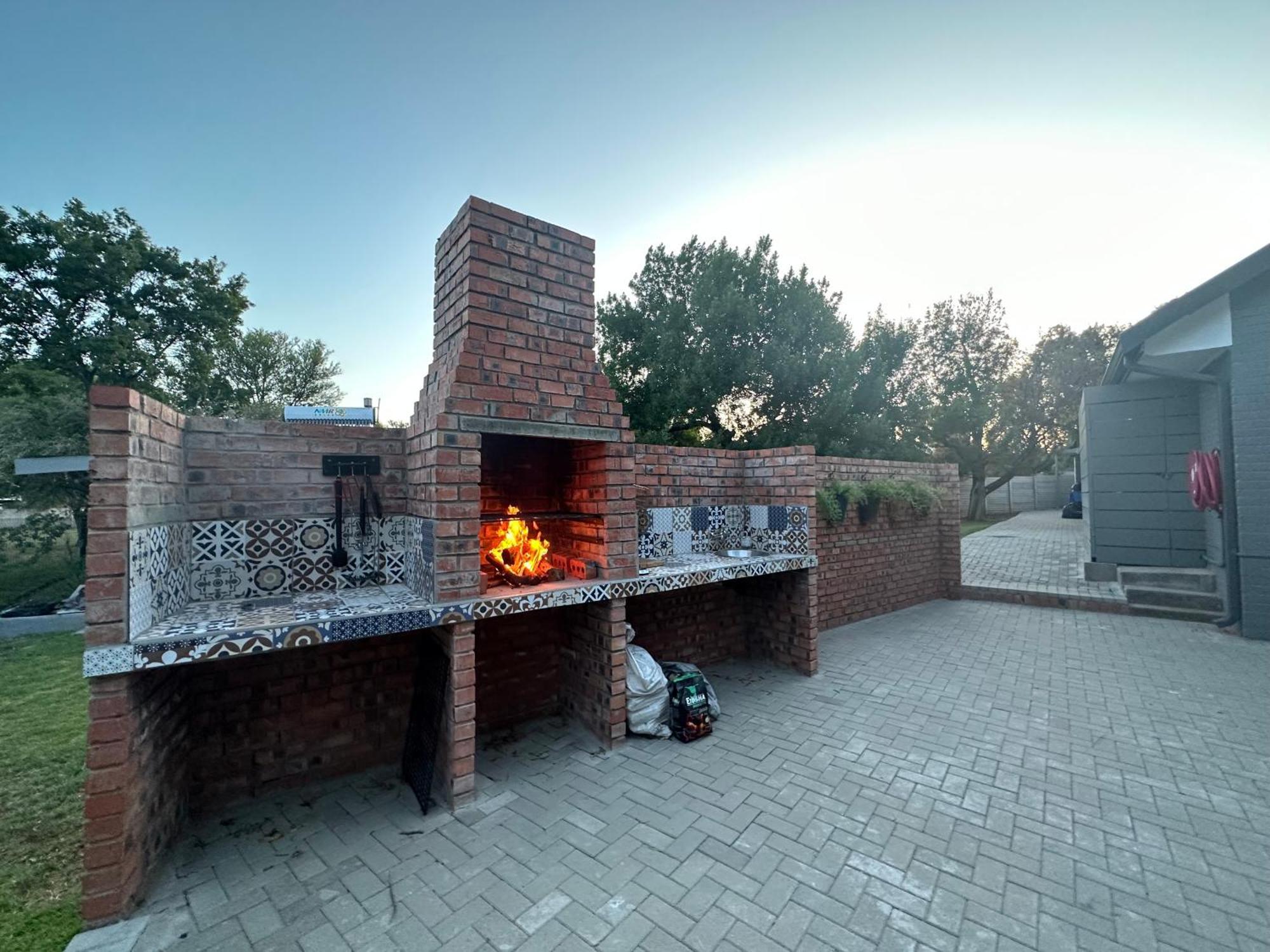 Inbloem Hotel Bloemfontein Bagian luar foto