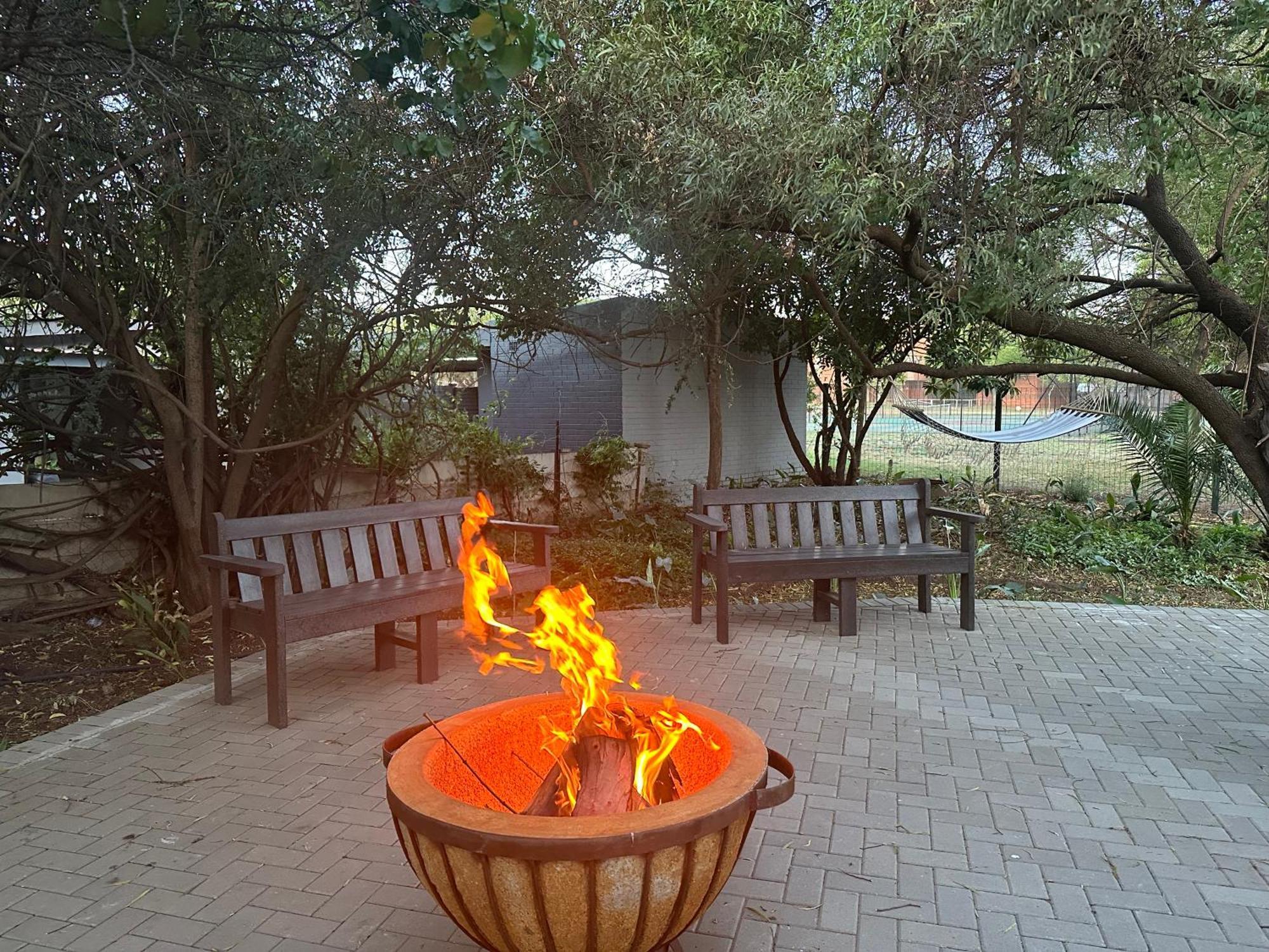 Inbloem Hotel Bloemfontein Bagian luar foto