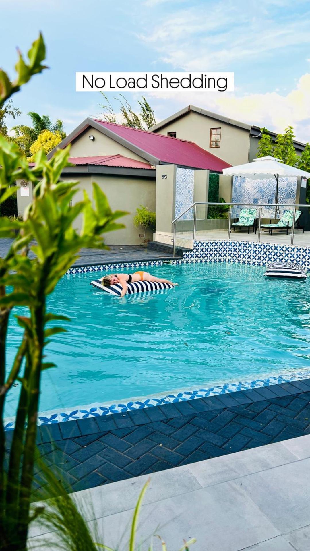 Inbloem Hotel Bloemfontein Bagian luar foto