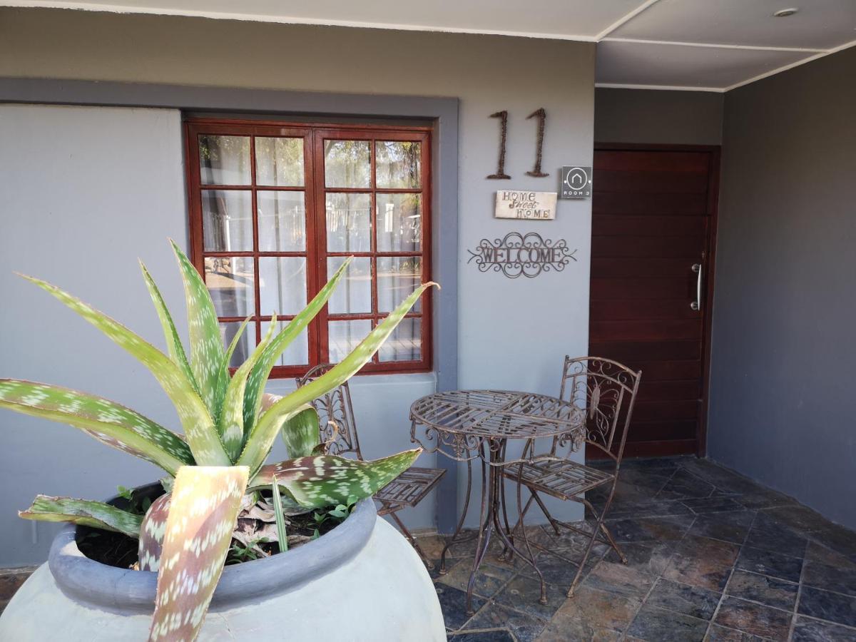Inbloem Hotel Bloemfontein Bagian luar foto