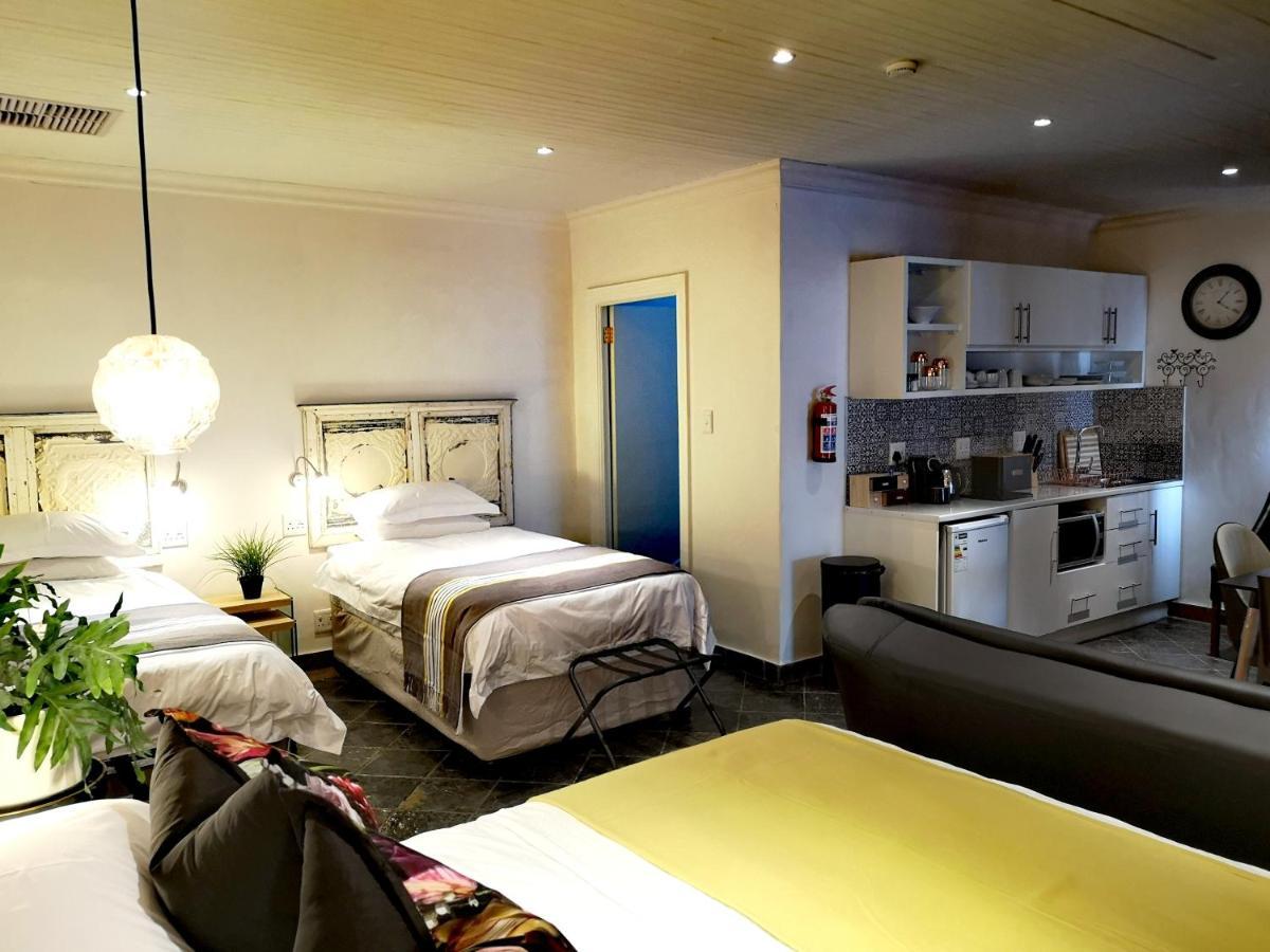 Inbloem Hotel Bloemfontein Bagian luar foto